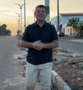 Prefeito Deyvison do Posto acompanha obras do novo canteiro central na Avenida do Aeroporto, em Mirinzal