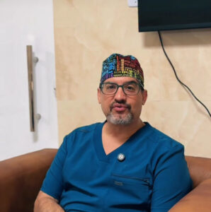 Ações judiciais em tramitação objetivam a condenação do médico Alexandre Augusto Gomes Alves por danos estéticos