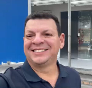 Prefeito Deyvison do Posto acompanha fase final das obras do Restaurante Popular de Mirinzal