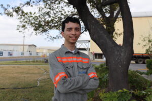 Alumar abre vagas para Programa Aprendiz 2026 com foco em formação técnica em Eletromecânica* Em parceria com o SENAI, o programa promove formação técnica especializada e vivência prática industrial