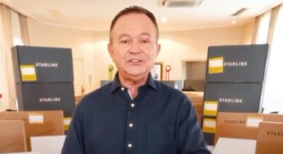 Governador Carlos Brandão anuncia internet via Starlink em escolas e entrega de tablets e chromebooks no Maranhão