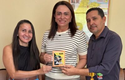 Sob a gestão da prefeita Simplesmente Maria, cidade de Arari recebe pela primeira vez o Selo Petronilha Beatriz, do Ministério da Educação