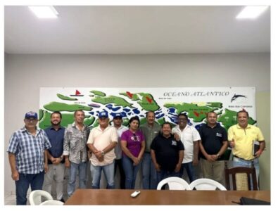 Prefeito se reúne com chefia de gabinete e assessores para tratar sobre atendimentos na Prefeitura de Araioses