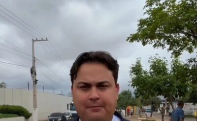 Vereador Thallys Monteiro comemora início da troca do asfalto da Avenida I, no Parque Alvorada