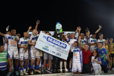 Gestão Carrinho fortalece o esporte, promove inclusão e entrega a maior premiação da história do futebol amador de Viana