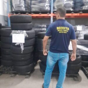 Carga de pneus de R$ 600 mil sem nota é apreendida