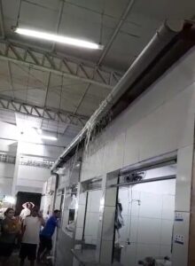 Infiltrações no Mercado da Cohab causam prejuízos a feirantes