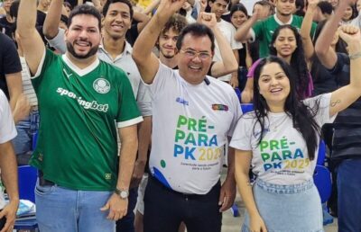 Com o pré-para pk, duas alunas tiraram nota máxima na redação do enem