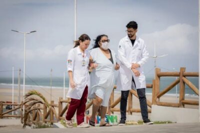 Paciente bariátrica do Hospital Dr. Carlos Macieira participa de passeio terapêutico na Avenida Litorânea