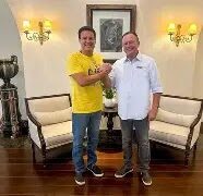 CAMARÃO DE UM LADO PARA O OUTRO