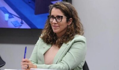 Comissão aprova recursos para acessibilidade e incentivo a bibliotecas comunitárias