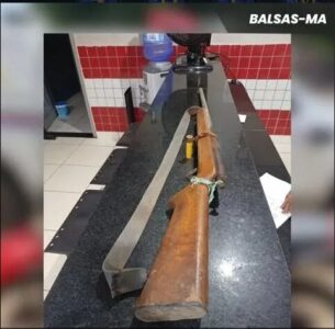 Balsas: por ciúmes homem vai armado ao bar, briga com clientes e leva um tiro com a própria arma