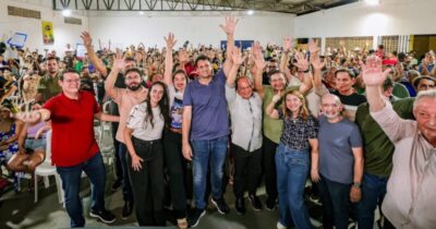 Dudu Diniz lidera multidão em Ribamar em prol de Orleans Brandão