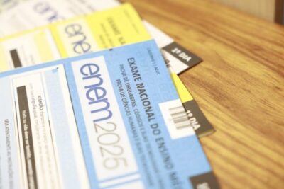 Desorganização na certificação do Enem deixa estudantes em risco de perder vaga