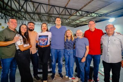 Dudu Diniz lidera multidão em Ribamar em apoio a Orleans Brandão