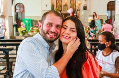 Prefeito Fernando Pessoa anuncia separação da esposa, irmã do deputado Eric Costa