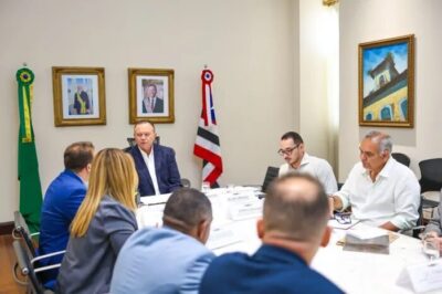 Agenda municipalista avança e Carlos Brandão recebe mais oito prefeitos em São Luís