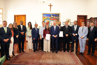 Juízes e juízas tomam posse no Judiciário