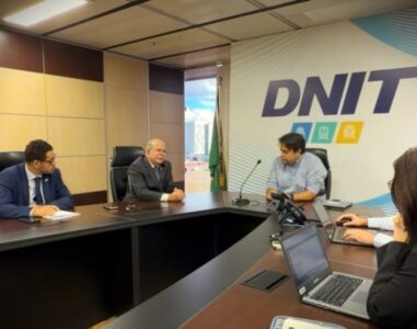 Hildo Rocha pede ao DNIT solução imediata para trechos críticos nas rodovias federais 226 e 222