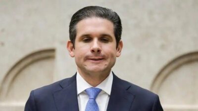 Hugo Motta faz viagem de réveillon com aeronave da FAB