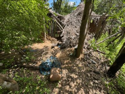 Casa abandonada tem rastro das crianças desaparecidas em Bacabal