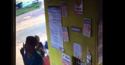 VÍDEO: 02 BANDIDOS ARMADOS ASSALTAM O BOLA DE OURO EM PLENA LUZ DO DIA, EM URBANO SANTOS