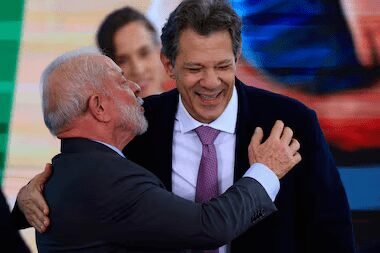 Segundo jornal, Lula avalia lançar Haddad ao governo de São Paulo