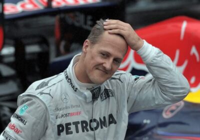 Jornal diz que Schumacher não está mais acamado após anos em tratamento