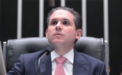 Aprovação de projeto que regulamenta a reforma tributária vai reduzir custos para o cidadão, diz Motta