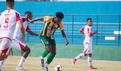 Imperatriz perde por 1 a 0 para o Luminense em jogo polêmico por conta do gramado