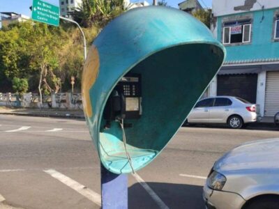 Fim dos orelhões: telefones públicos serão retirados das ruas em todo o Brasil