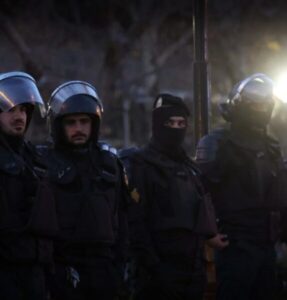 Número de mortos nos protestos contra o governo iraniano chega a 6.126