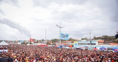 MEIO MILHÃO! Multidão lota primeiro domingo de pré-carnaval na Litorânea