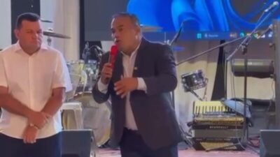 Prefeito Bartolomeu constrange presidente da Agemsul durante confraternização da Amirts