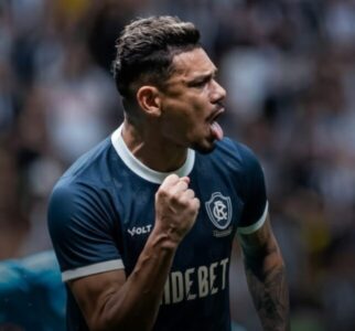 Clube do Remo acerta contratação do atacante Tiquinho Soares, ex-Santos