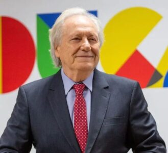 Escritório de Lewandowski manteve contrato milionário com banco após ida ao Ministério da Justiça