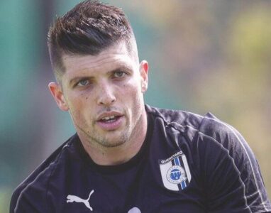 Grêmio rescinde contrato com goleiro Tiago Volpi