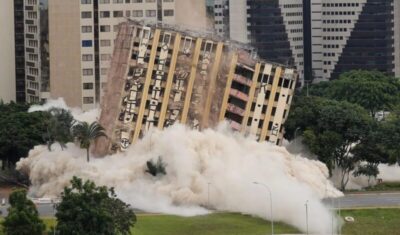 Tradicional hotel de luxo é implodido no centro de Brasília