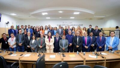 Prefeitura de Timon garante equiparação salarial e reestrutura carreira do magistério municipal