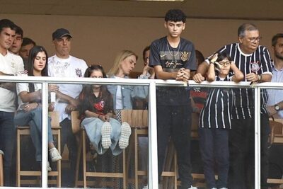 Alexandre de Moraes e Flávio Dino assistem jogo do Corinthians e Flamengo em Brasília