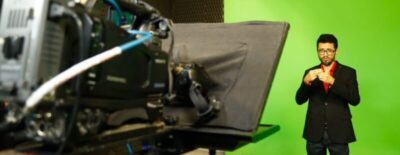 Jornais da TV Assembleia passam a ter mais acessibilidade com participação de intérpretes de Libras