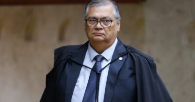 Flávio Dino suspende “penduricalhos” do serviço público nos Três Poderes