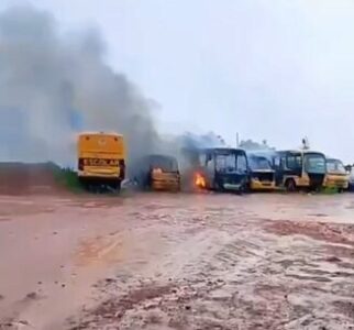 Gabriel Tenório cobra resposta da Prefeitura de Matões sobre ônibus incendiados