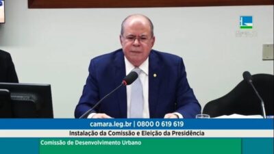 Hildo Rocha preside sessão de instalação da CDU defendendo moradia popular
