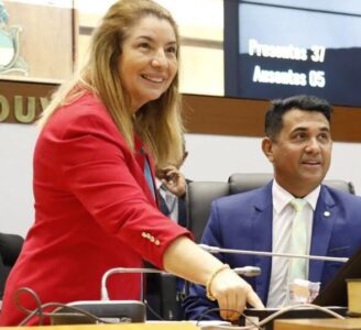 APROVADO PL DA DEPUTADA IRACEMA VALE QUE VIABILIZA DENÚNCIA DE VIOLÊNCIA CONTRA A MULHER NO ATO DA MATRÍCULA ESCOLAR