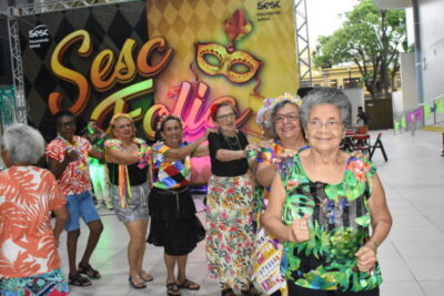 Animação em dose tripla no Bloco Carnavalesco do Sesc