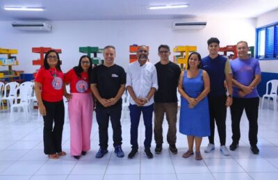 Paço: Fred Campos anuncia reajuste de professores acima do piso nacional