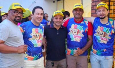 O sucesso do Bloco Os Cara de Pão em Pinheiro