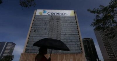Correios contratam advogados por R$ 800 mil sem licitação