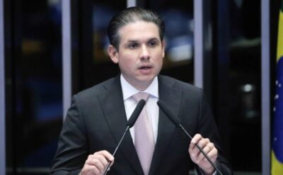 “O Brasil precisa enfrentar a escala 6×1”, diz Hugo Motta ao enviar PEC à CCJ